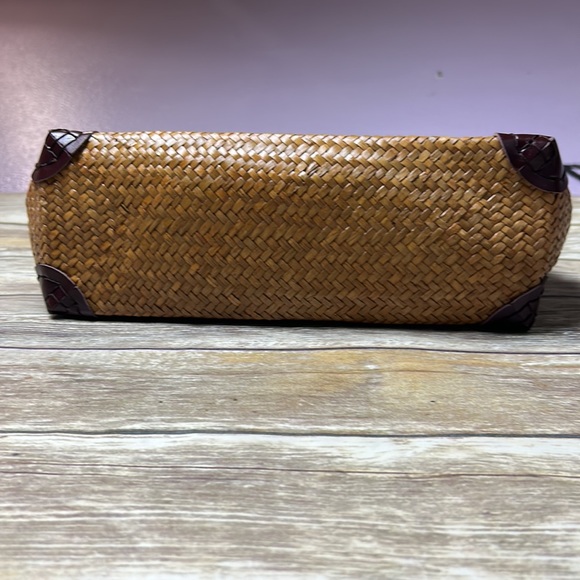Boho beach purse woven with leather corners NWOT - Picture 5 of 5